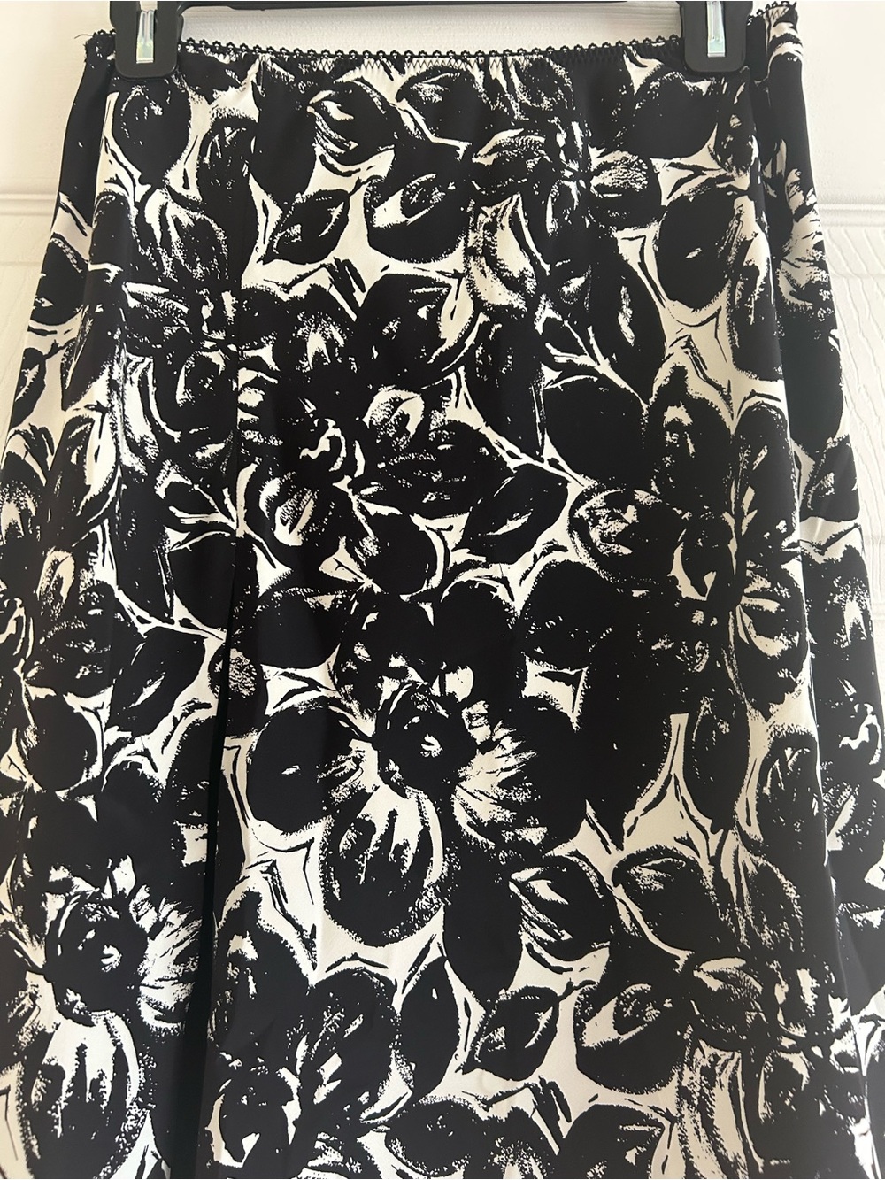 INC International Concepts Floral Lace A-line Black & White Size 8 Midi Skirt - Picture 7 of 7